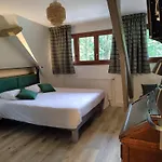 Logis Relais Saint Michel Villegusien-le-Lac