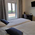 Logis Relais Saint Michel Villegusien-le-Lac