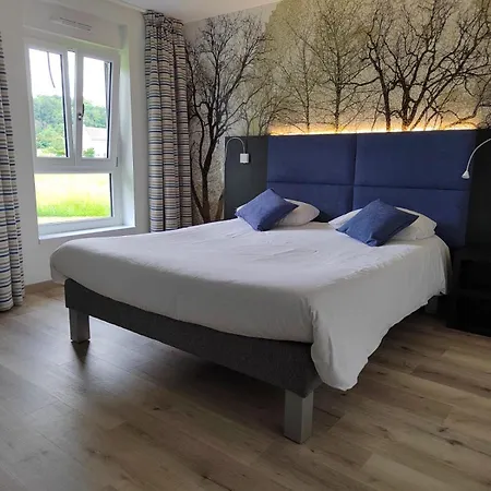 Relais Michel Villegusien-le-Lac