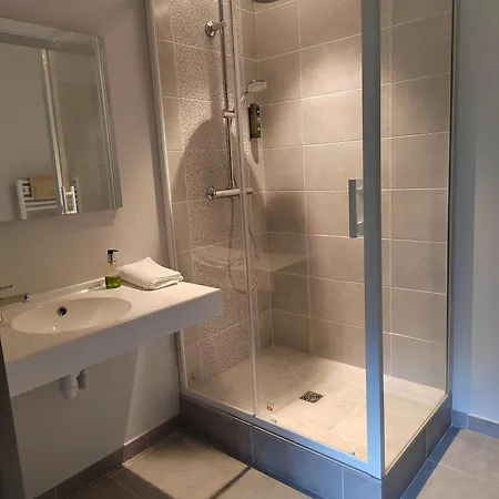 Relais Saint Michel 3* Villegusien-le-Lac