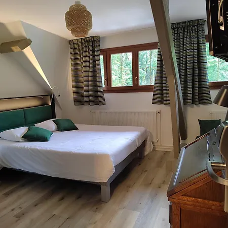 Relais Michel Villegusien-le-Lac