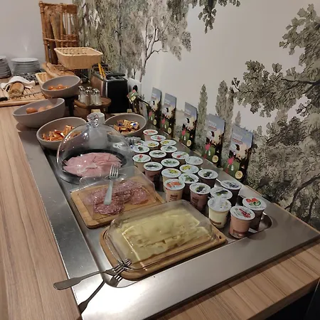 Отель Relais Saint Michel 3*