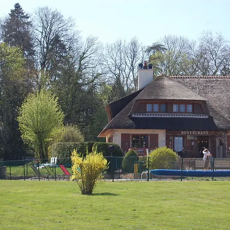 Hotel Relais Michel Villegusien-le-Lac