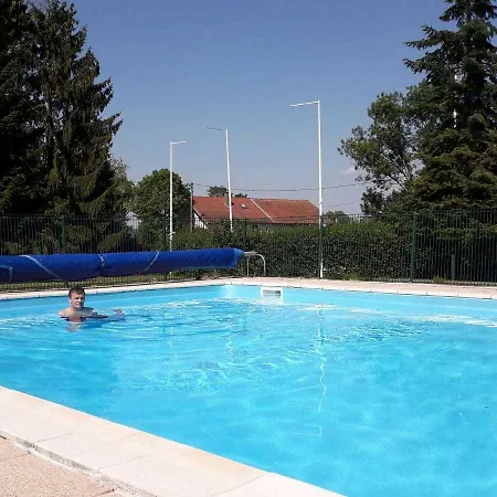 Hotel Relais Saint Michel Villegusien-le-Lac