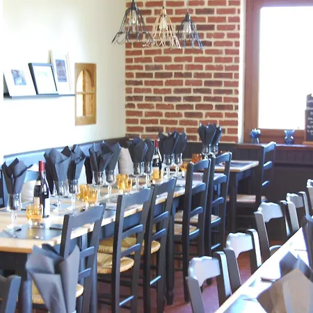 Hotel Relais Saint Michel Villegusien-le-Lac