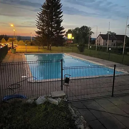 Hotel Relais Saint Michel Villegusien-le-Lac