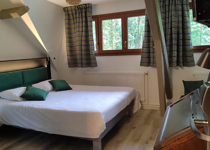 Relais Saint Michel Villegusien-le-Lac