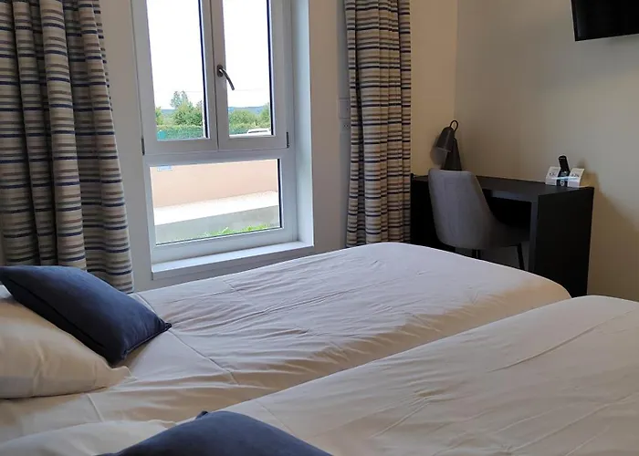 Relais Saint Michel Villegusien-le-Lac